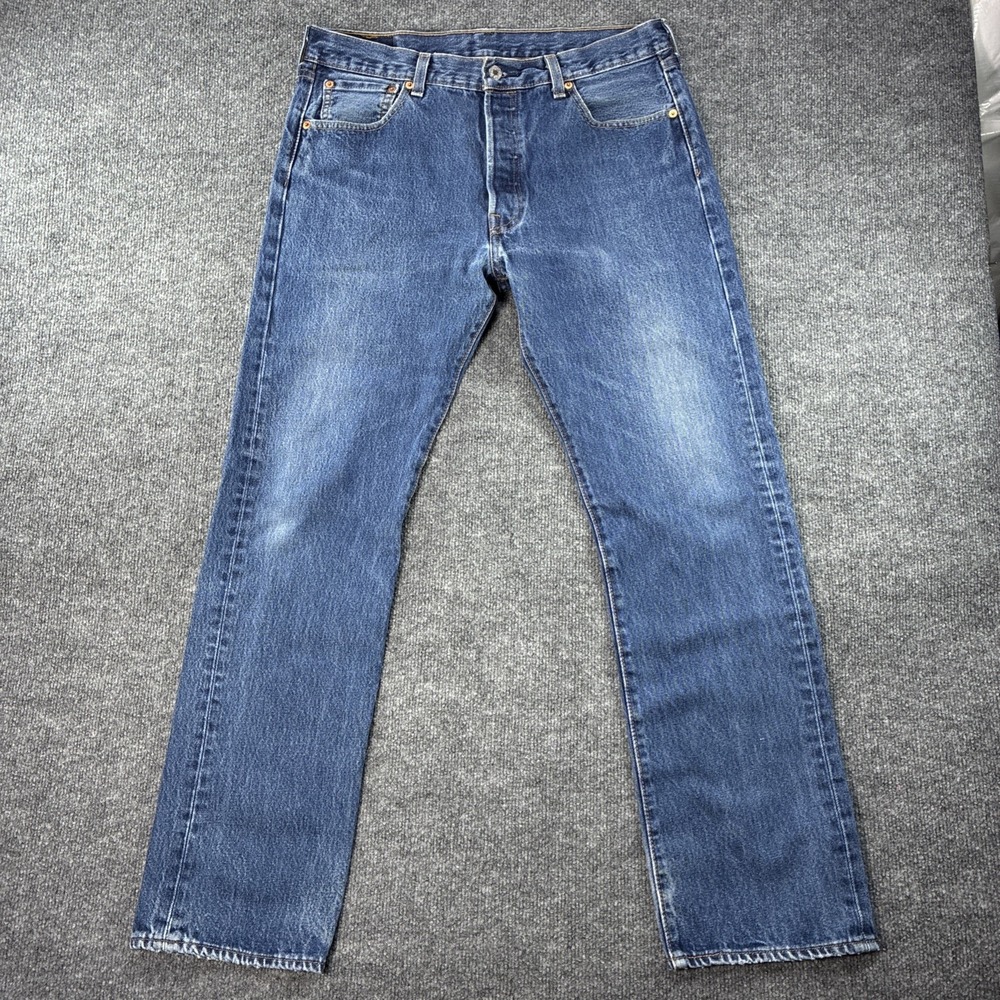 Levis 501 Jeans Mens 34x32 Blue Button Fly Denim Original Straight Medium Wash
